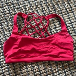 Lululemon Free to be wild strappy sports bra - Red - size 8